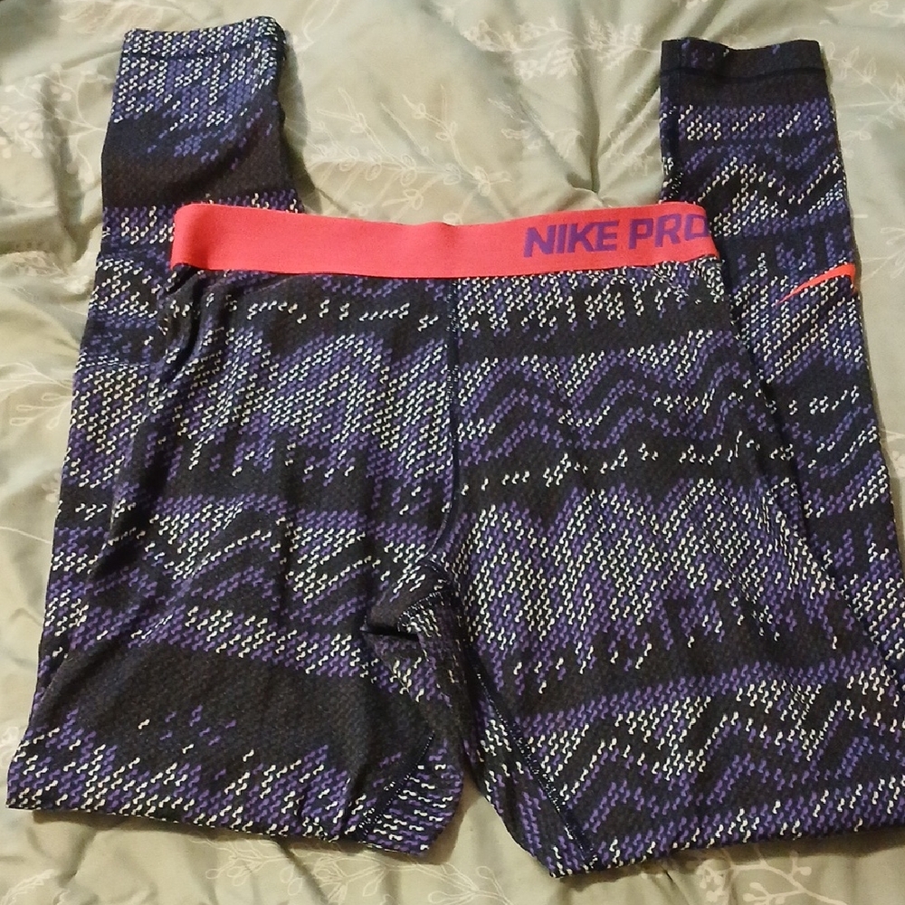 Nike Pro Purple And Black Woman's  athletic Pants M